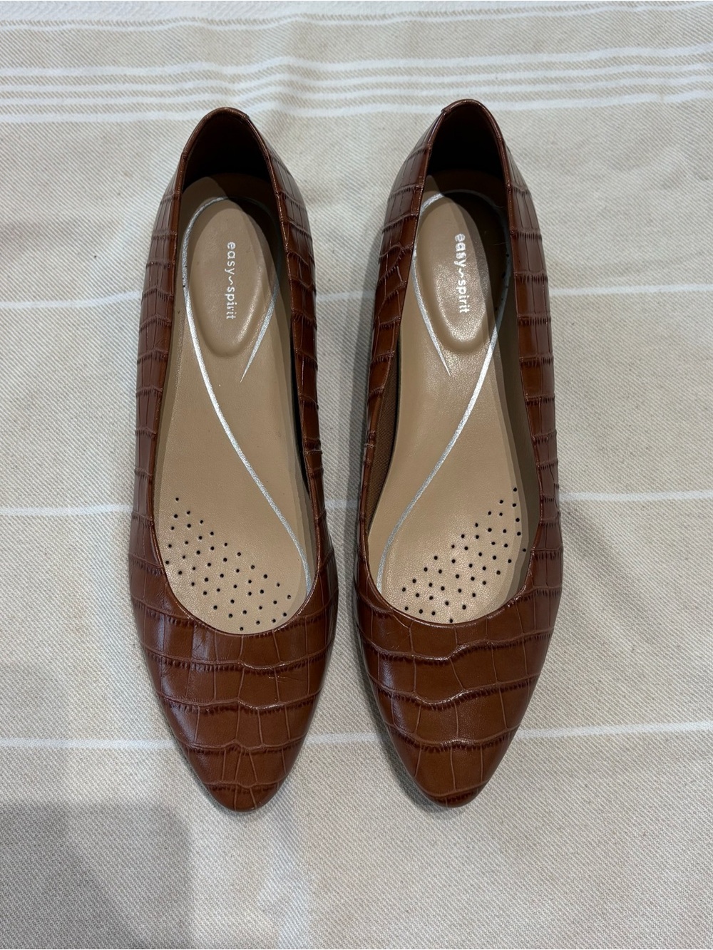 Easy Spirit Brown Croc-Embossed Pointed Toe Flats